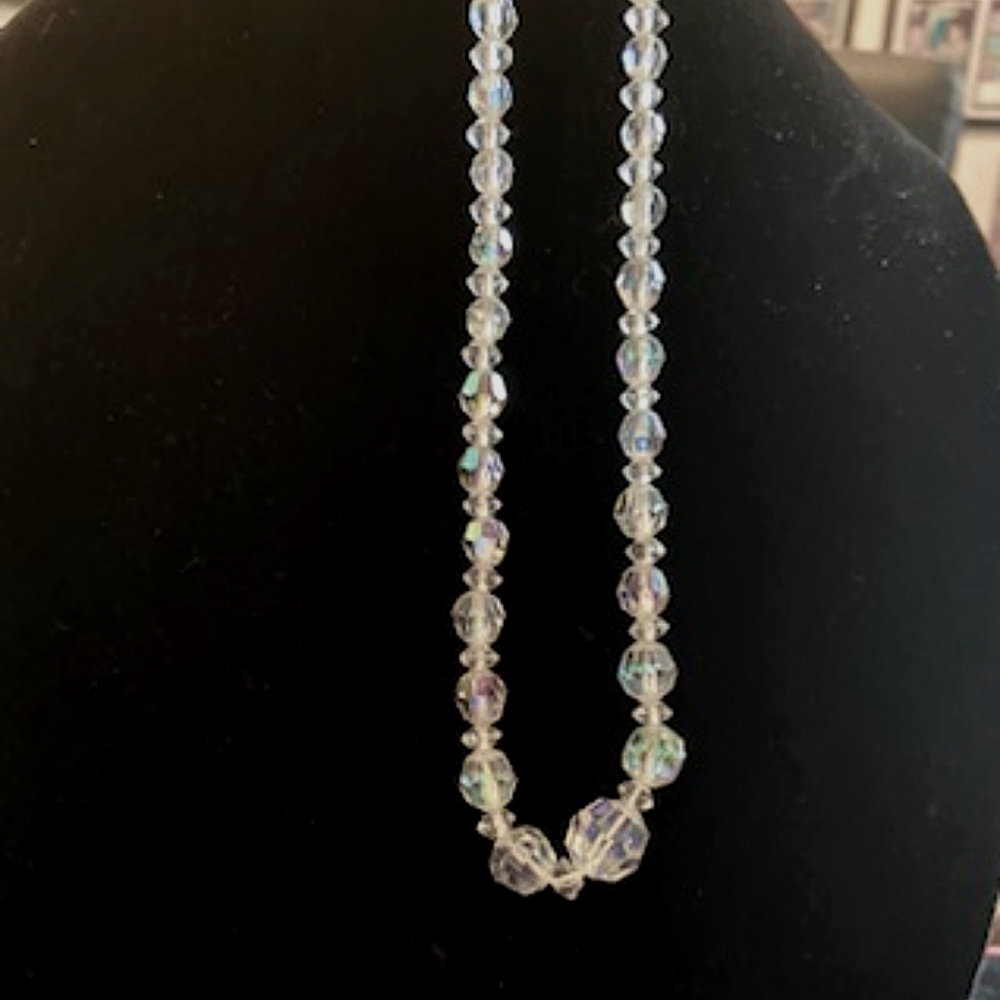 Necklace choker